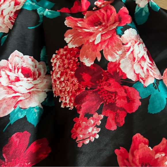 🌸 B Darlin Floral Flare Skirt 🌸 - Picture 9 of 10